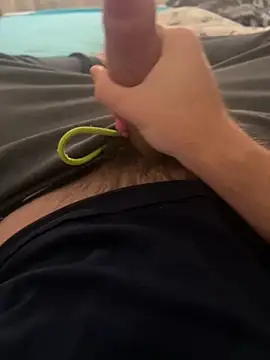 Snapshot of FrequentFew chatting on 02-13-26, 02:57 FrequentFew online show from 02-13-26, 02:57