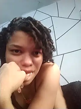 ChloeRaviss online show from 10-30-25, 09:59