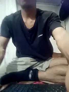 Snapshot of zebba12 chatting on 11-18-25, 11:36 zebba12 online show from 11-18-25, 11:36