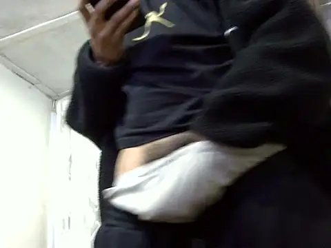 Snapshot of zebba12 chatting on 12-04-25, 12:47 zebba12 online show from 12-04-25, 12:47