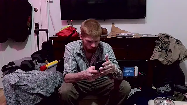 Snapshot of Magnetic127 chatting on 11-07-25, 01:38 Magnetic127 online show from 11-07-25, 01:38