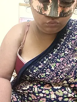 dhanshri143 online show from 09-18-25, 03:41