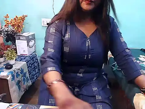 PREETI BABY online show from 10-22-25, 04:35