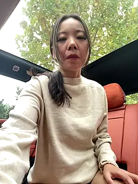 Snapshot of xinmeng-000 chatting on 10-26-25, 02:06 xinmeng-000 online show from 10-26-25, 02:06