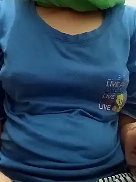 Snapshot of kittu0987 chatting on 11-23-25, 03:39 kittu0987 online show from 11-23-25, 03:39