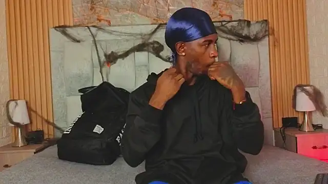 Snapshot of pipedark_ chatting on 10-17-25, 03:42 pipedark online show from 10-17-25, 03:42