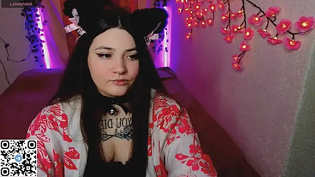 Snapshot of mirana_blade chatting on 11-29-25, 10:18 mirana blade online show from 11-29-25, 10:18