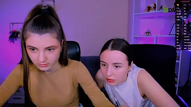 lissa night online show from 11-18-25, 03:05