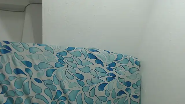 Snapshot of Lily_Jone7 chatting on 11-01-25, 03:36 Lily Jone7 online show from 11-01-25, 03:36