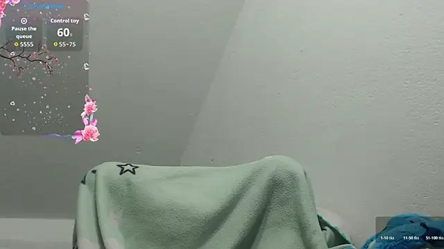 Snapshot of Lily_Jone7 chatting on 11-06-25, 04:19 Lily Jone7 online show from 11-06-25, 04:19