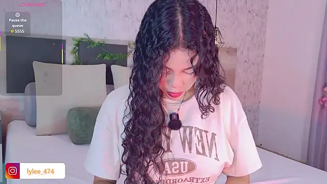 Celine Lee online show from 01-07-26, 03:03