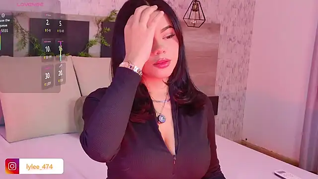 Snapshot of Celine_Lee chatting on 02-05-26, 06:12 Celine Lee online show from 02-05-26, 06:12