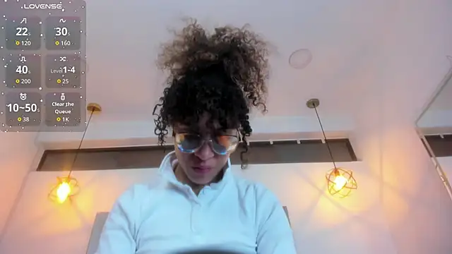 Hanna Cornee  online show from 02-15-26, 01:31