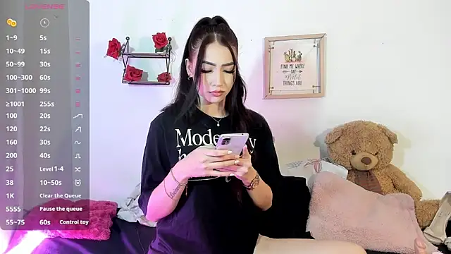 DanielaMarnt  online show from 09-18-25, 02:52