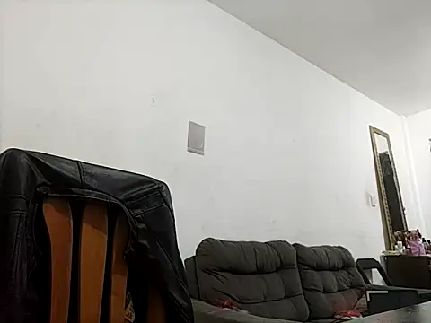 Kellye hotTs online show from 10-14-25, 03:18