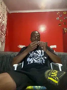 BaggyDirt online show from 12-15-25, 06:56