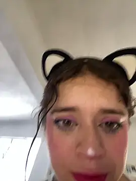 Snapshot of Lucy_YupiSweet chatting on 12-19-25, 08:16 Lucy YupiSweet online show from 12-19-25, 08:16