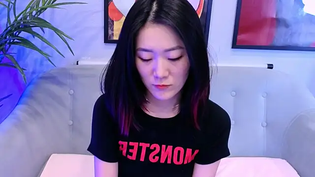 AikoYamada online show from 01-11-26, 08:19