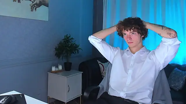 Snapshot of Tommy_Jamm chatting on 10-09-25, 02:37 Tommy Jamm online show from 10-09-25, 02:37