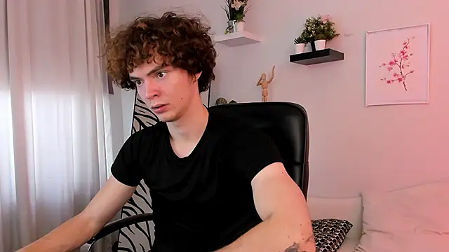 Snapshot of Tommy_Jamm chatting on 10-11-25, 10:25 Tommy Jamm online show from 10-11-25, 10:25