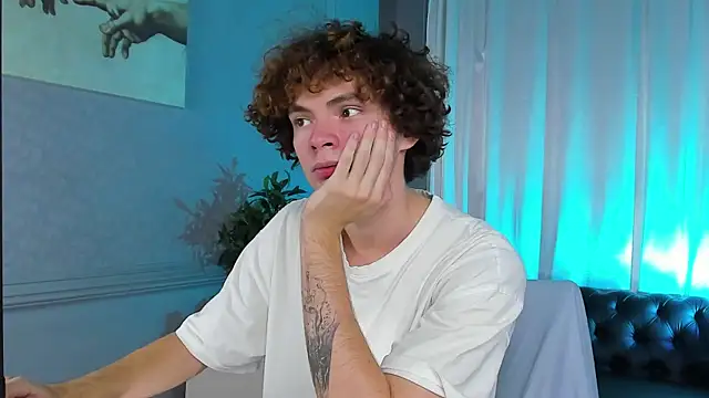 Snapshot of Tommy_Jamm chatting on 10-13-25, 01:55 Tommy Jamm online show from 10-13-25, 01:55