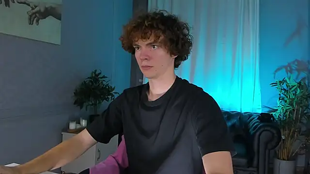 Snapshot of Tommy_Jamm chatting on 10-17-25, 03:14 Tommy Jamm online show from 10-17-25, 03:14