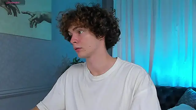 Snapshot of Tommy_Jamm chatting on 10-20-25, 03:01 Tommy Jamm online show from 10-20-25, 03:01