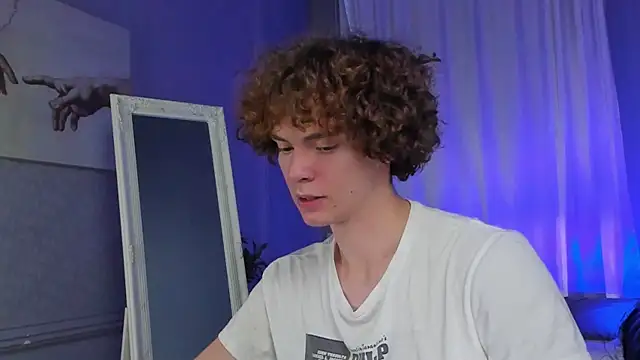 Snapshot of Tommy_Jamm chatting on 10-30-25, 10:06 Tommy Jamm online show from 10-30-25, 10:06