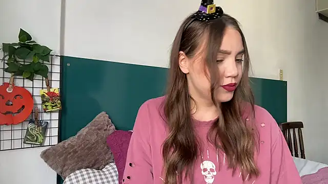 NebulaHaven online show from 10-28-25, 06:32