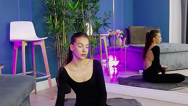 KimmDaviss online show from 11-05-25, 09:20