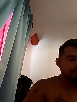 maxiiii125 online show from 12-02-25, 04:24