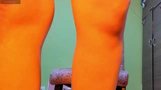 hot Dariana pantyhose online show from 11-14-25, 01:32