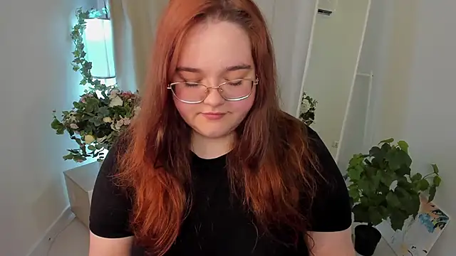 Snapshot of Neko_Moor chatting on 09-17-25, 08:43 Neko Moor online show from 09-17-25, 08:43