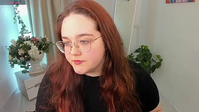 Snapshot of Neko_Moor chatting on 10-16-25, 08:32 Neko Moor online show from 10-16-25, 08:32