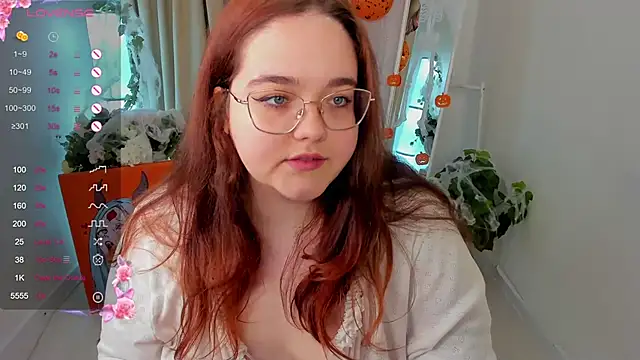 Snapshot of Neko_Moor chatting on 10-29-25, 08:43 Neko Moor online show from 10-29-25, 08:43