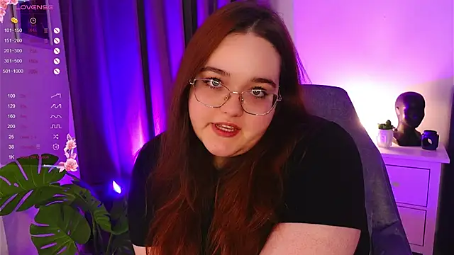 Snapshot of Neko_Moor chatting on 11-28-25, 08:44 Neko Moor online show from 11-28-25, 08:44