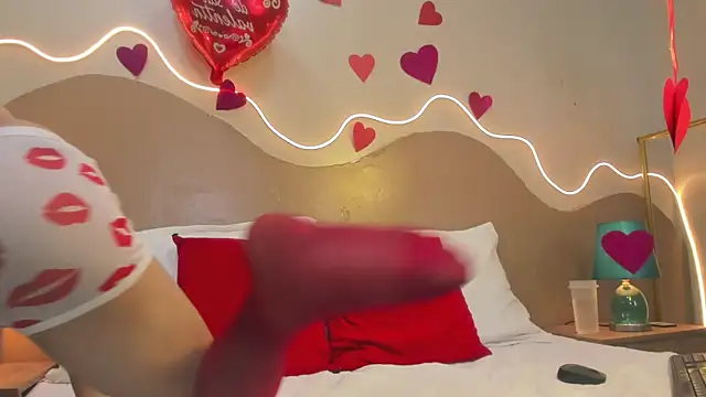 Snapshot of Enrrixxx_ chatting on 02-13-26, 12:39 Enrrixxx online show from 02-13-26, 12:39