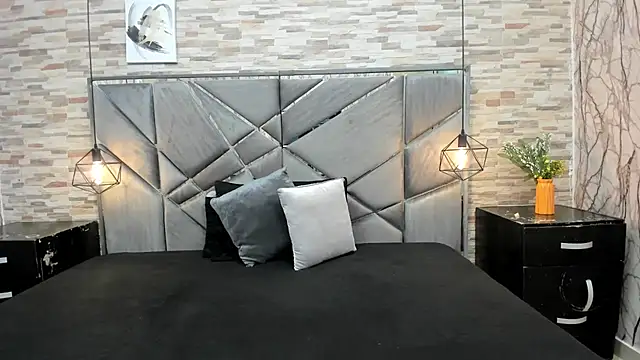 MELODY FIRE  online show from 11-04-25, 02:49