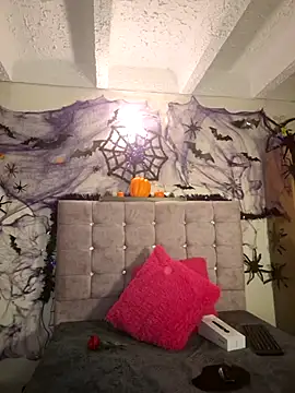 karol rose online show from 10-12-25, 01:48