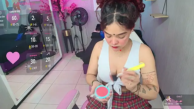 Snapshot of Maggy_t18 chatting on 11-07-25, 07:36 Maggy t18 online show from 11-07-25, 07:36