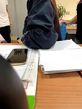 PhuongNhi21 online show from 11-11-25, 01:16