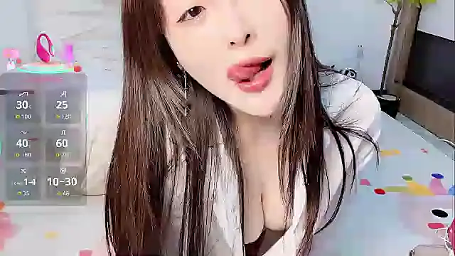 caomei2580 online show from 12-04-25, 02:48