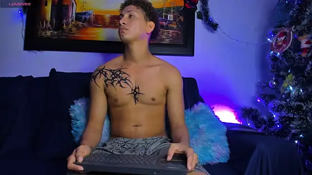 ECSTASYX2 2001 online show from 12-18-25, 05:24