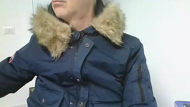 Snapshot of Sensor2000 chatting on 01-07-26, 07:33 Sensor2000 online show from 01-07-26, 07:33