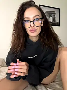 goodgirldevil online show from 11-25-25, 11:32