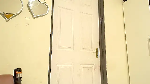 Snapshot of Goddessberry chatting on 11-03-25, 06:42 Goddessberry online show from 11-03-25, 06:42