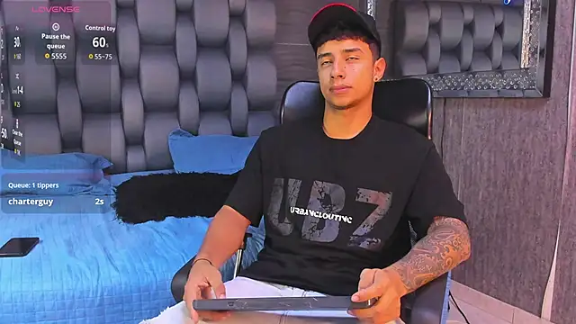 jaze bradley online show from 11-07-25, 11:21