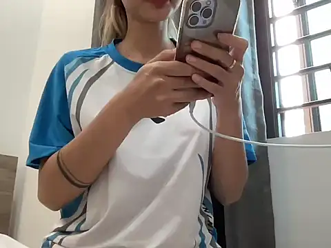 Min sara69 online show from 10-14-25, 08:04