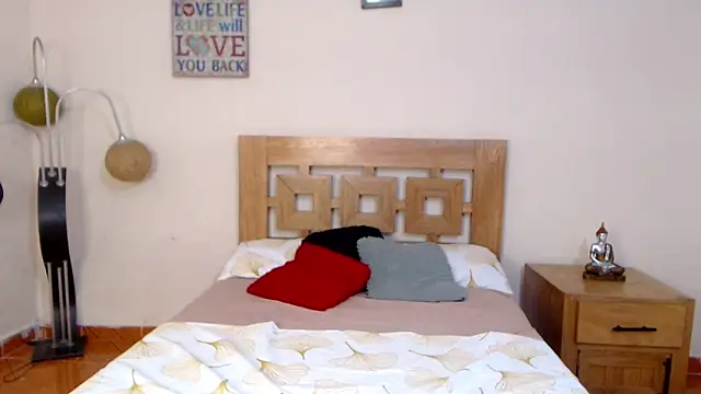 ValeSantoDomingo online show from 10-14-25, 09:37