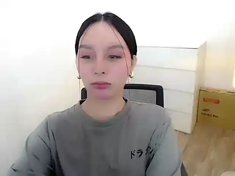 holly tabby online show from 11-16-25, 07:30